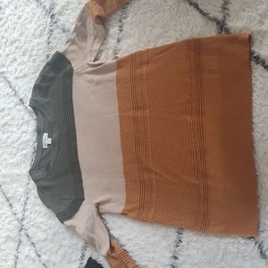 Market & Spruce sweater size small